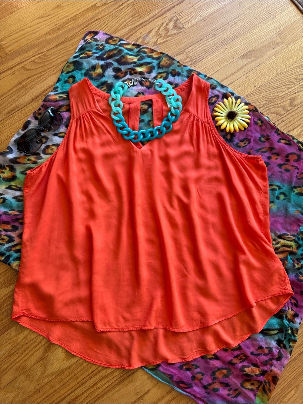 💐 Old Navy; BEAUTIFUL Sleeveless, 100% Viscose Orange Top in Women’s Size XXL!